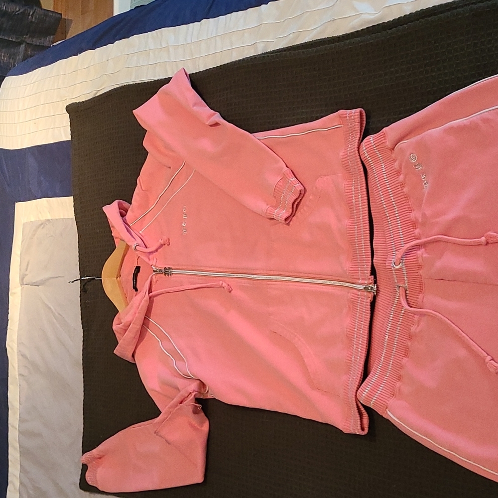 Vintage BCBG MAXAZRIA Track Suit